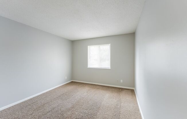 2 beds, 1 bath, 886 sqft, $1,125, Unit 421-25
