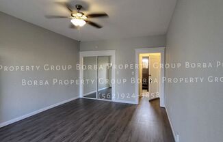 Studio, 1 bath, 327 sqft, $1,495, Unit 11