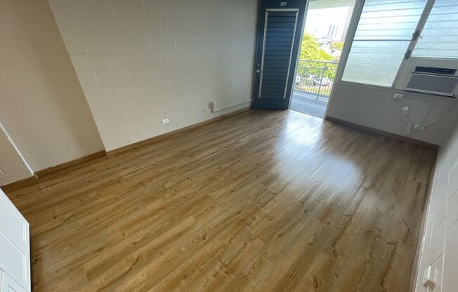 1 bed, 1 bath, 420 sqft, $1,368, Unit 307