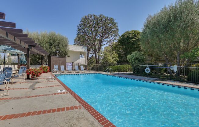 2 beds, 1.5 baths, 930 sqft, $2,850, Unit 124