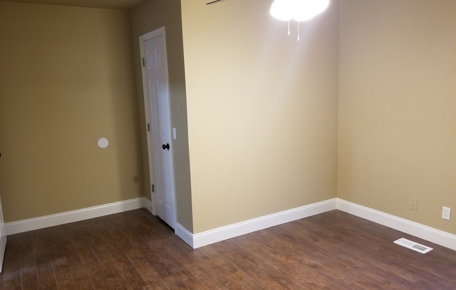 2 beds, 1.5 baths, 1,100 sqft, $1,295