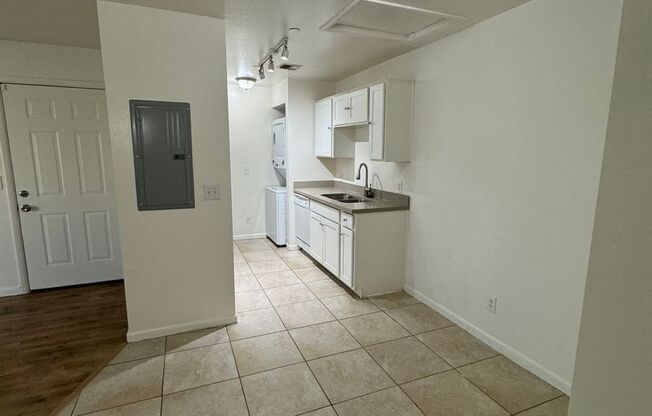 1 bed, 1 bath, 650 sqft, $1,195, Unit 202