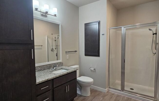 2 beds, 2 baths, 951 sqft, $2,000, Unit 407