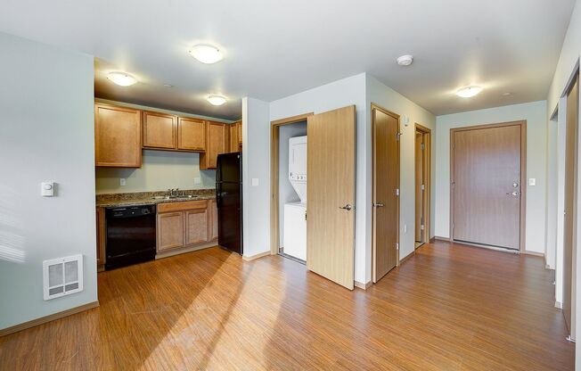 DubSea Apartments | Modern Apartment Homes w/ In-Unit Laundry