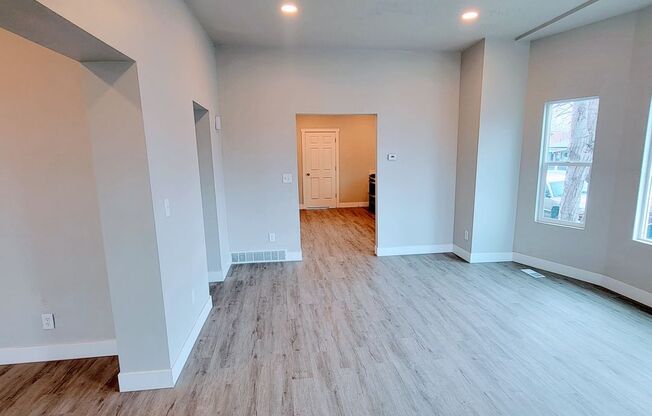 4 beds, 3 baths, $2,695