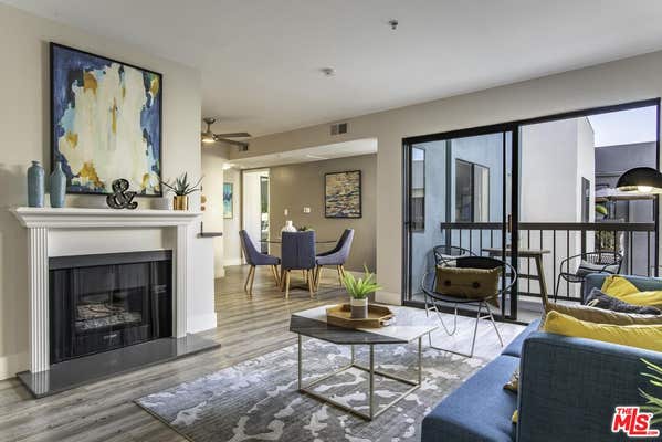 2 beds, 2 baths, 1,165 sqft, $2,800