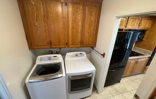 3 beds, 2 baths, $3,000