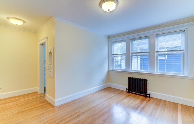 17 GREENLEAF ST