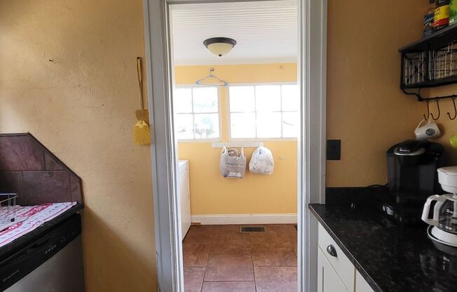 4 beds, 2.5 baths, $1,900