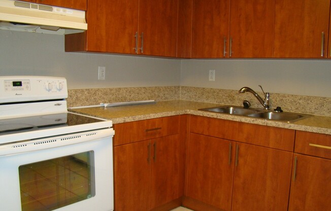 Now Leasing – 1 Month FREE!
