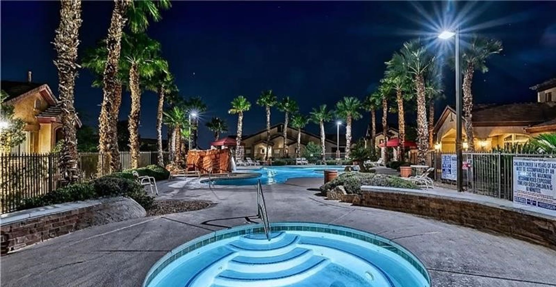 1 bed, 1 bath, $1,195, Unit # 2019