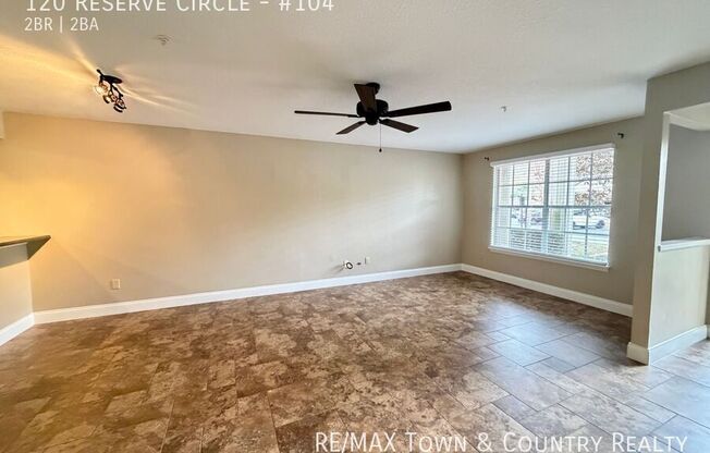 120 RESERVE CIR