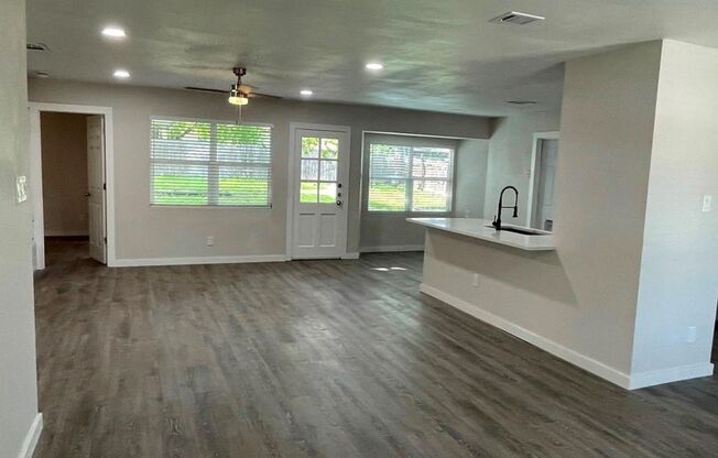 3 beds, 2 baths, $2,150