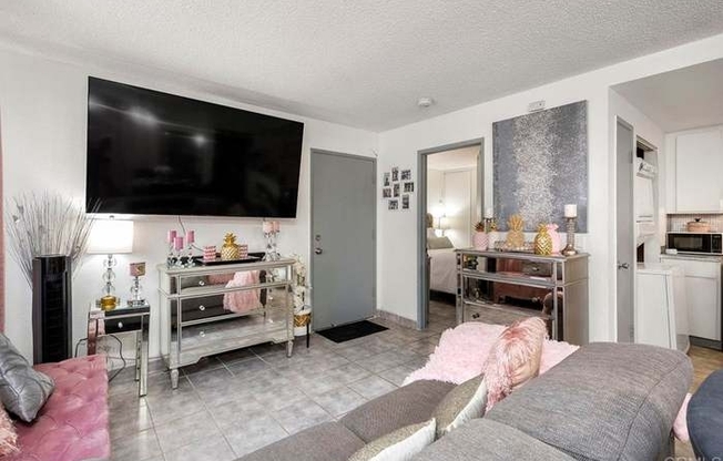 2015 DAIRY MARKET RD