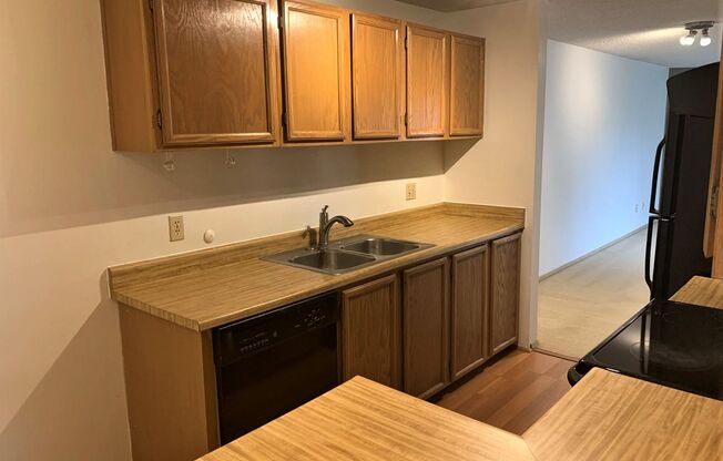 1 bed, 1 bath, $1,895