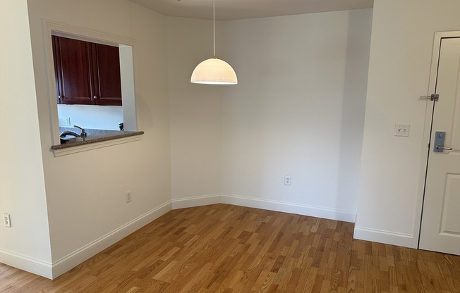 2 beds, 2 baths, 1,200 sqft, $3,200, Unit 216