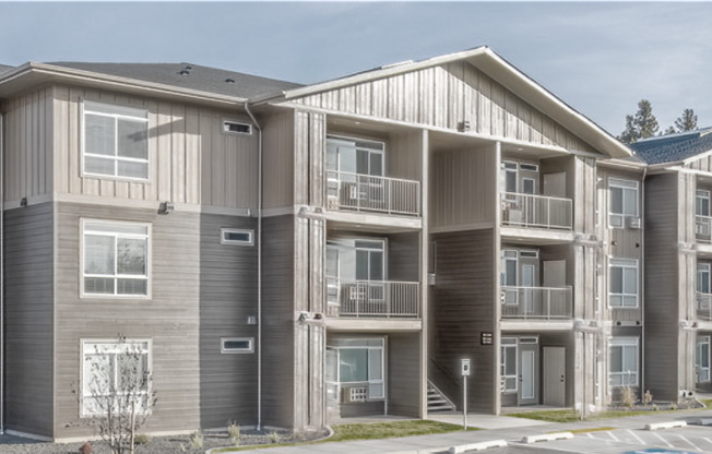 Silverado Apartments