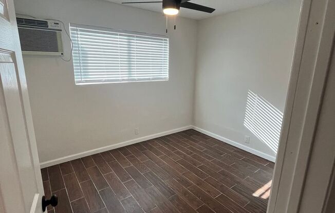 2 beds, 1 bath, $2,495, Unit 103