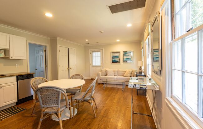 Spacious 2 - Bedroom, 2 Bathroom (Cottage - Rental)