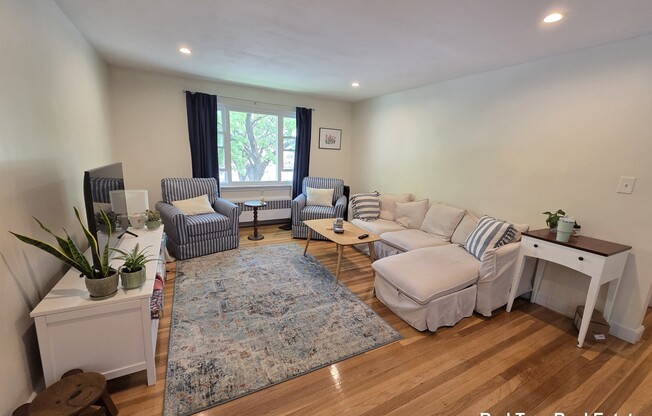 14 Louise Rd.