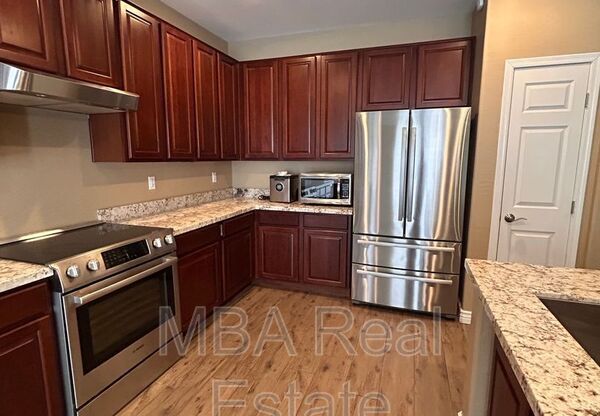 1407 E GARY WAY