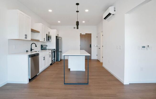 1 bed, 1 bath, 514 sqft, $1,575, Unit 514