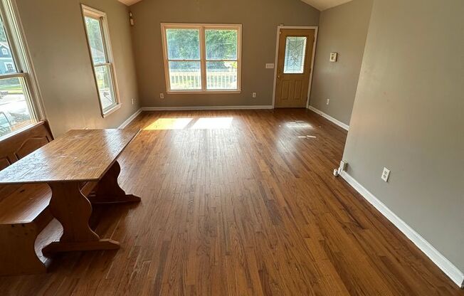 3 bedroom, 2 bathroom- House in South Rome!