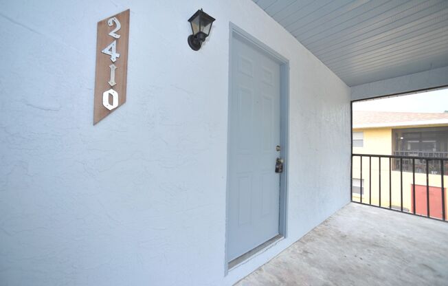 2410 FOX HOLLOW DR