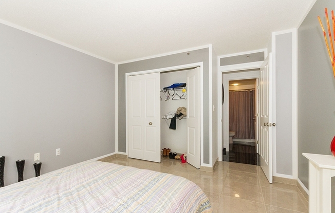 2 beds, 2 baths, 1,100 sqft, $4,000, Unit 921