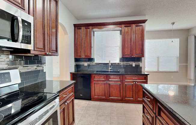 9525 SOUTHERN GDN CIR