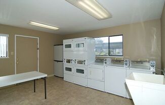 Walnutwood Apartments