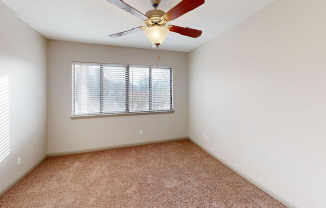 1 bed, 1 bath, 718 sqft, $1,099, Unit 351