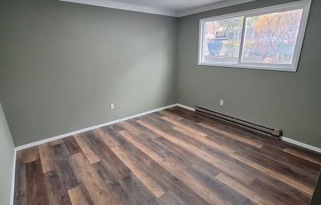 Newly Renovated 2 bedroom, 1 bathroom duplex on North Hill.