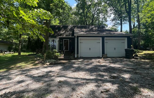 3 bedroom / 2 bath house on Signal Mountain