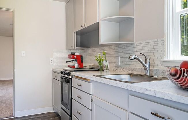 Hawthorne Court Apartments