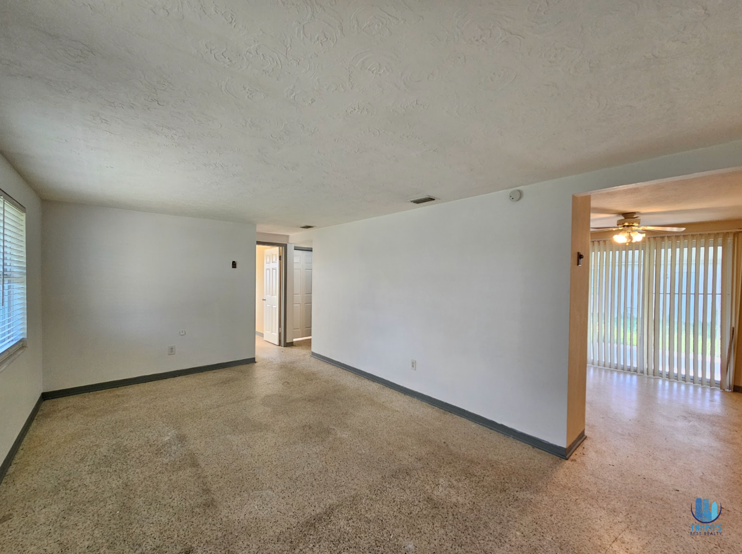 GORGEOUS 2 BEDS | 2 BATHS Home with a BONUS ROOM in Holiday available for rent!