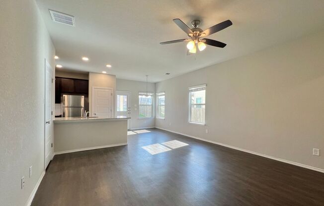 3 beds, 2 baths, $1,475, Unit 9106 Canyon Bend Unit 2