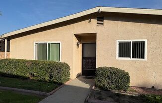 FOR LEASE Townhouse in Oceana East