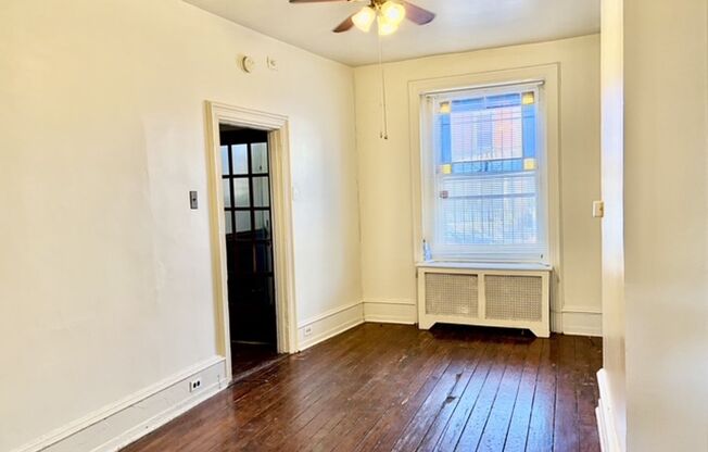 Charming Three-Story 5bd/3bth