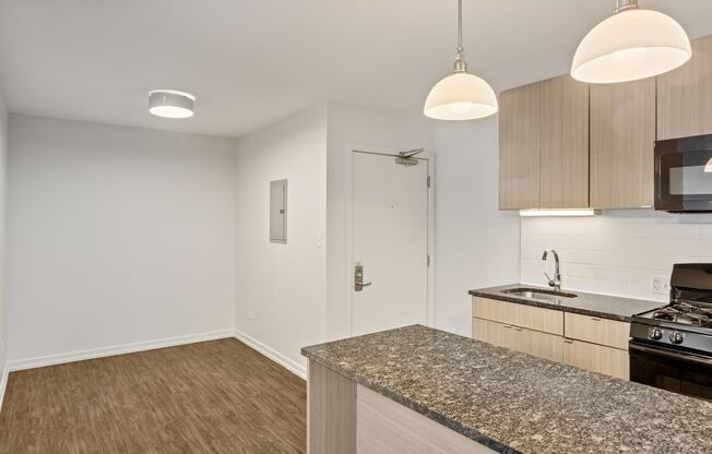 1 bed, 1 bath, $1,750, Unit 322