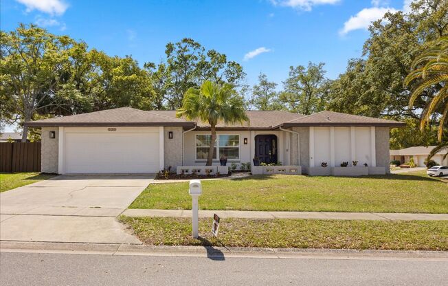 Remodeled 4 Bed 2 bath Fully fenced Corner Lot home in Altamonte Springs!