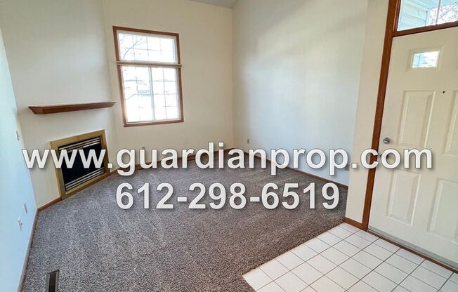 End Unit Woodbury Townhouse Available Now, Vaulted Ceilings, Fireplace, Loft Area