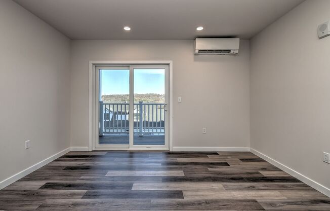 1 bed, 1 bath, 740 sqft, $2,100, Unit Apt 1105