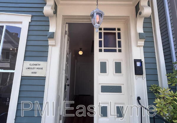 32 STARR ST