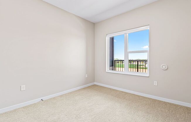 3 beds, 2 baths, 1,275 sqft, $1,999, Unit 1-206