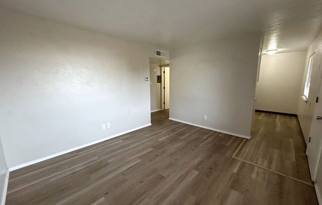 940 Chelwood Park