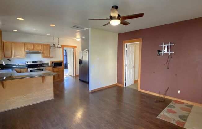 Cozy 2-Bedroom Home for Rent in Chelan, WA!