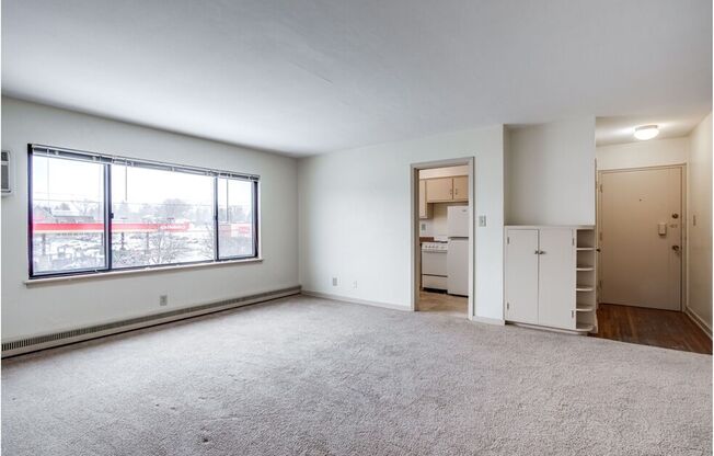 1 bed, 1 bath, 641 sqft, $1,105, Unit 1202-201