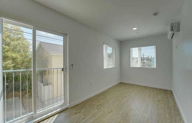 1 bed, 1 bath, 390 sqft, $2,195, Unit 105