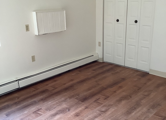 1 bed, 1 bath, 780 sqft, $2,250, Unit 208